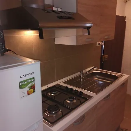 Lodge Old Oven *